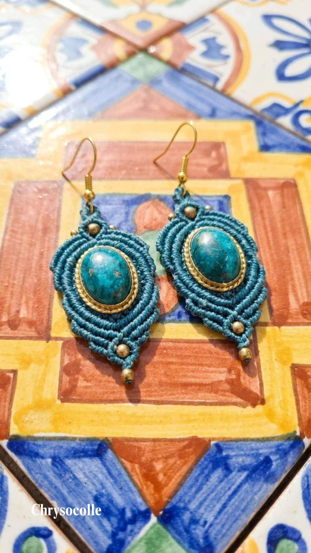 Les Espagnoles - Boucles d'oreilles artisanales - Pierres serties de laiton