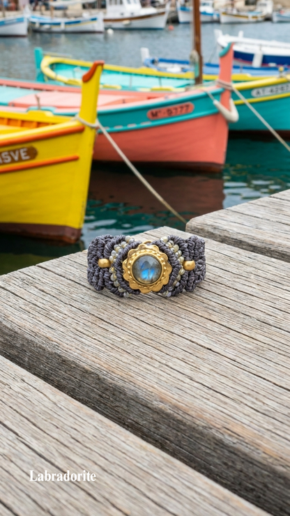 La Majest' - Bague artisanale - Pierre sertie de laiton